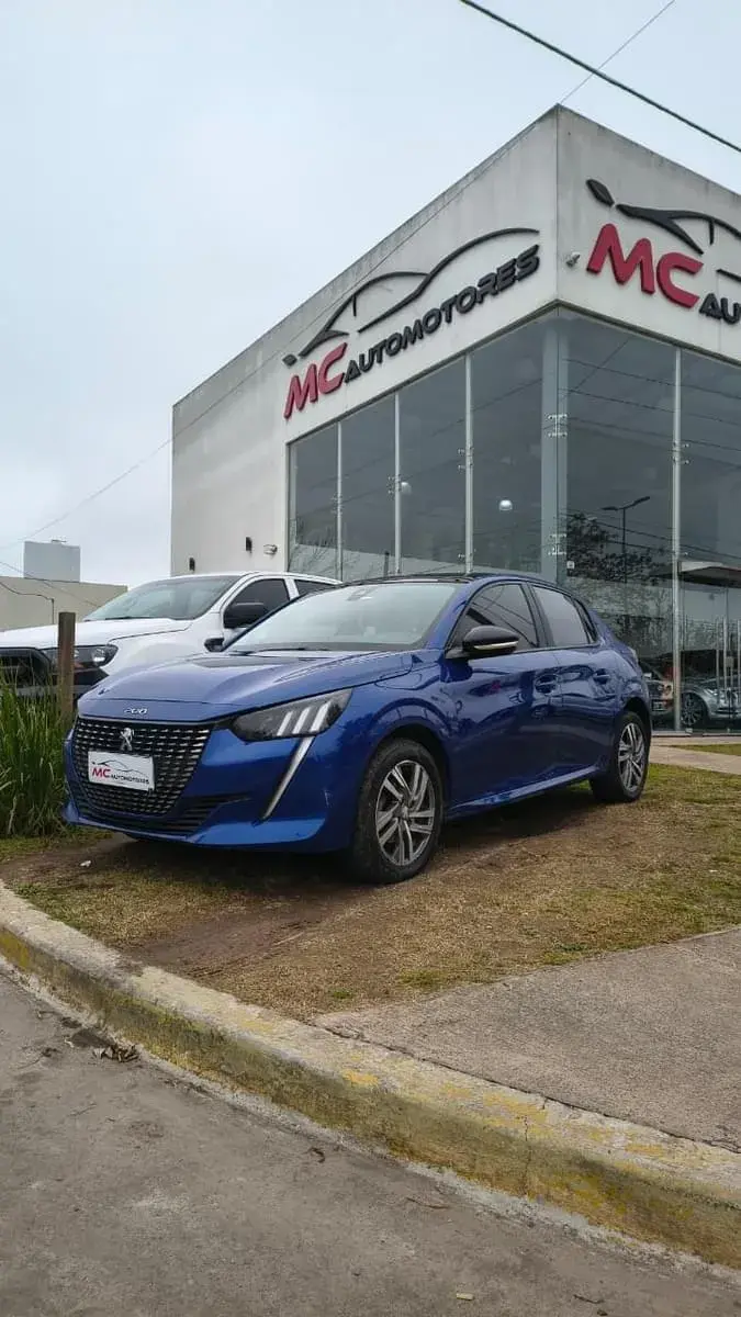 Peugeot 208 2022 1.6 Feline Tiptronic