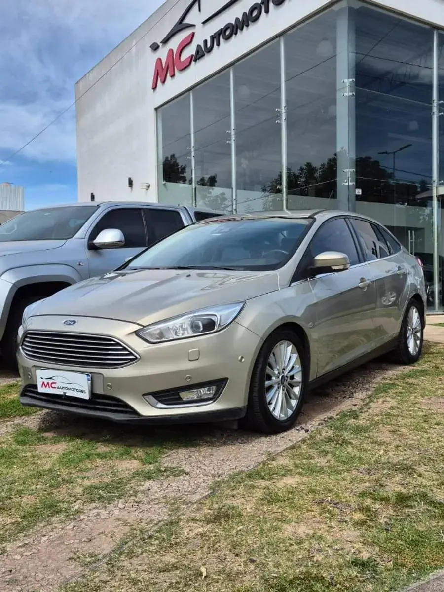 Ford Focus 2017 2.0 Sedan Titanium Mt